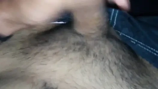 Sikimin içine atlıyor