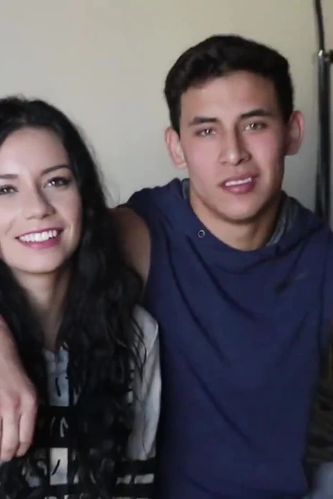 Yumuşak konuşulan latin baddie ile sikişiyor