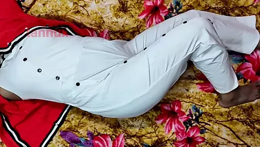 Genç kız arkadaş tanya var anal ve kedi seks içinde bir sıkı elbise