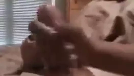 büyükanne verir handjob