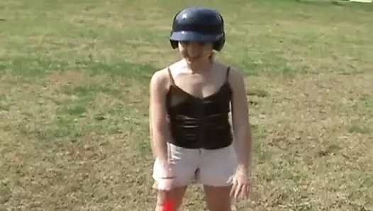 Gel benimle domuz derisini fırlat