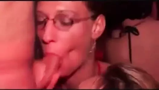 Kadife swingers kulüp mega seks partisi ile gerçek amatör çiftler