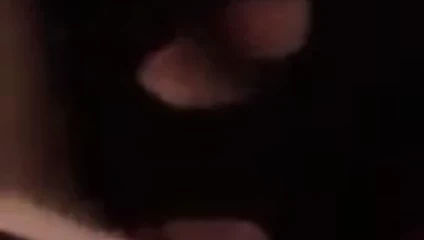 Dadi müşteri kedi yalama