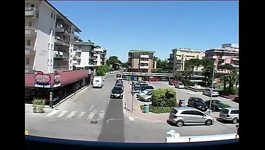 Yaşlı ve genç çok azgın grup seks sikişi