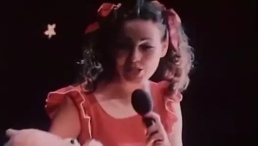 Şarkıcı olarak Annette cenneti - özet.