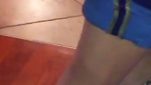 Işıltılı altın topuklu ayakkabılar!