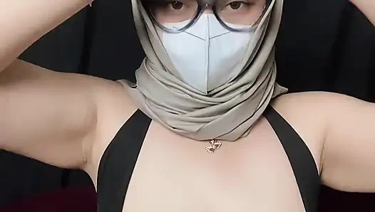 Siyah elbise erkek arzularını baştan çıkarıyor