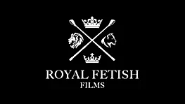 kedi üzerinde öpücük