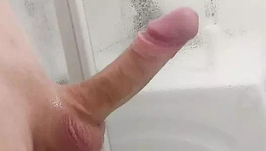 Büyük yarağımla sıcak sabunlu duş