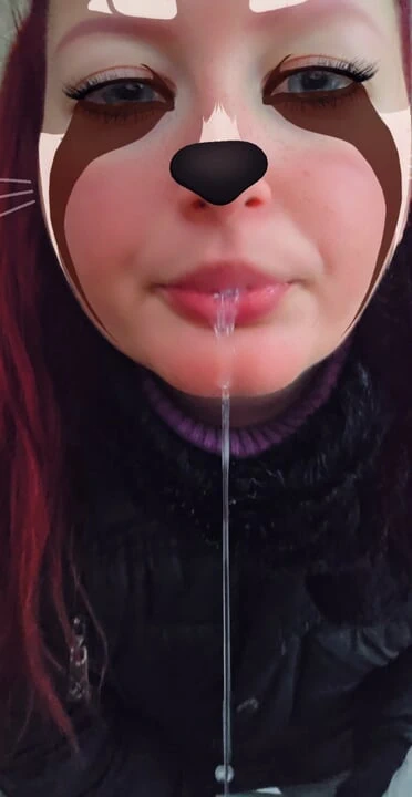 Kinky girl Ana Liz sucks a thick icicle in secret..