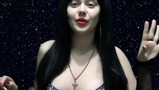 Yıldızlı gökyüzünün altında boşalma geri sayım ile mastürbasyon talimatı