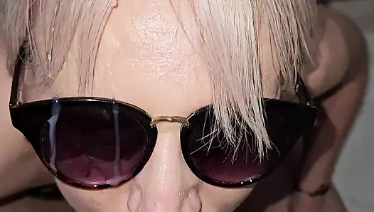 Üvey kız kardeşim veya üvey annem değil, aslında beni siken dadım