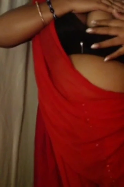 Горячий черный лифчик, большие