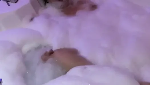 Tam video - kocamı motelde en iyi arkadaşıyla ilk kez aldatıyor