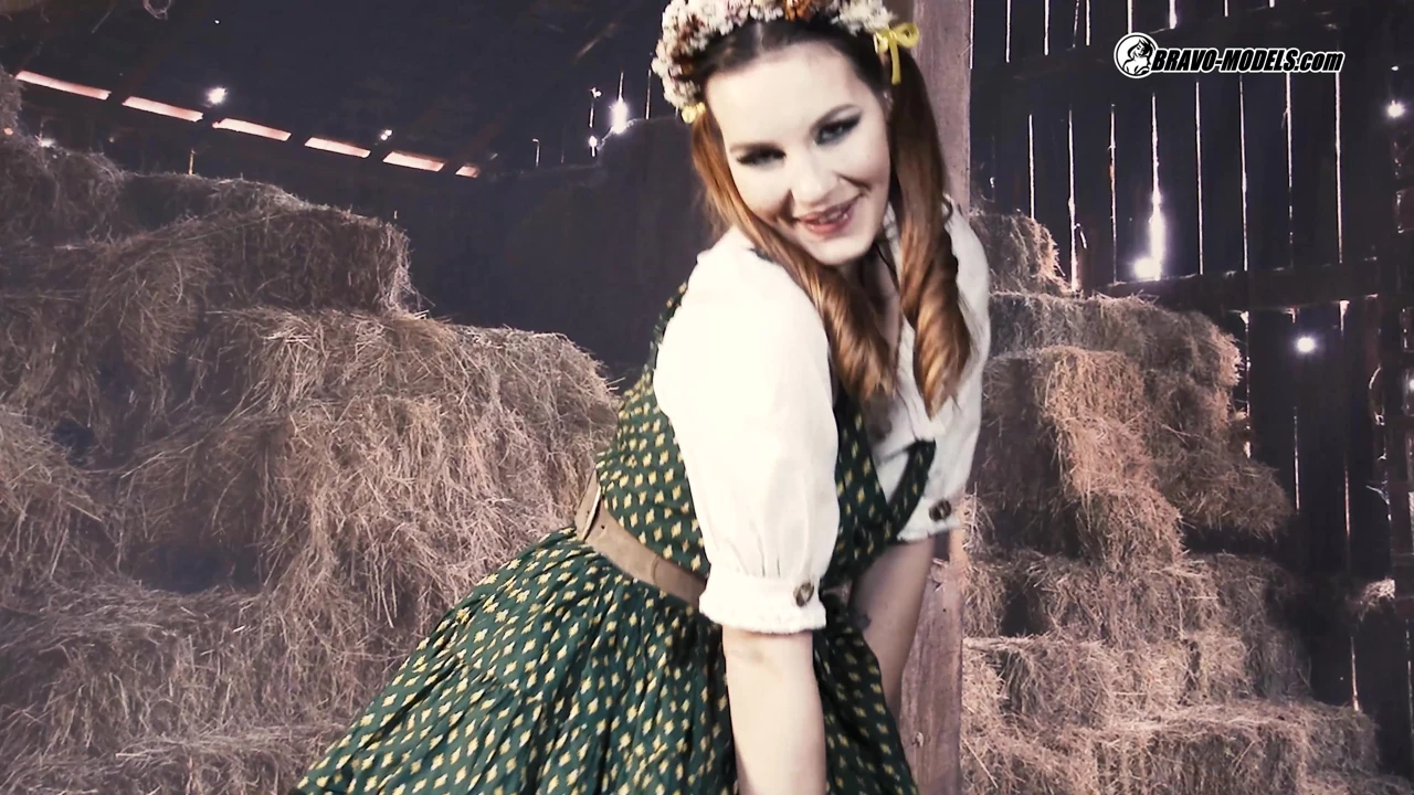 376 Elena Vega as Village Girl Masturabate in the Barn