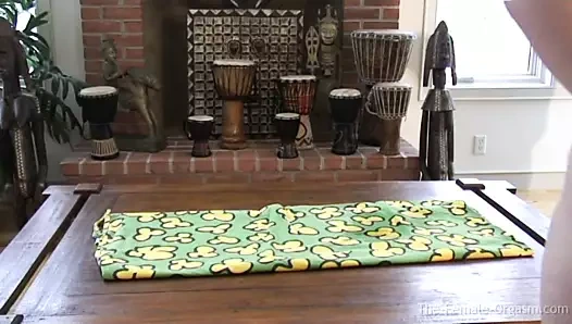 Perisi milf losyonları tıkanmış klitoris için çoklu oyuncak orgazm