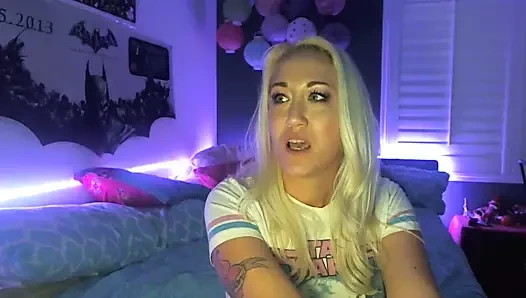Alana Evans gerçeği oynuyor