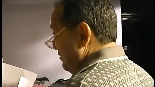 Seksi hatun Hannah sert yarağa ters biniyor kovboy kız tarzı