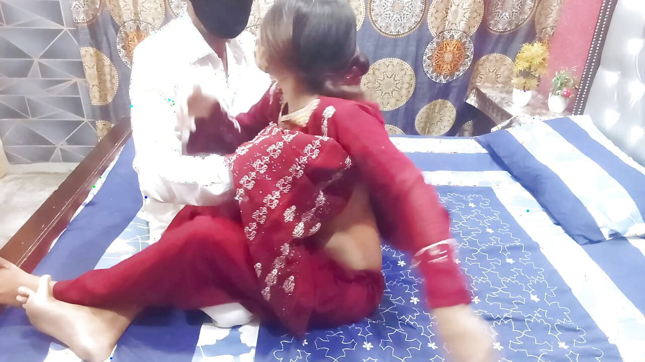 Zeshan ki kami puri ki chacha ny aur massage k bahany chudai ki Mehwish-Butt Indian Desi Sex
