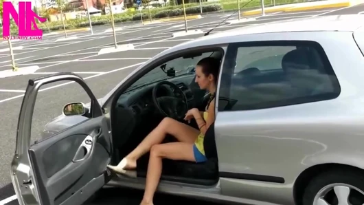 Seksi yılan tasarımı bale dairelerinde şehvetli sarkma
