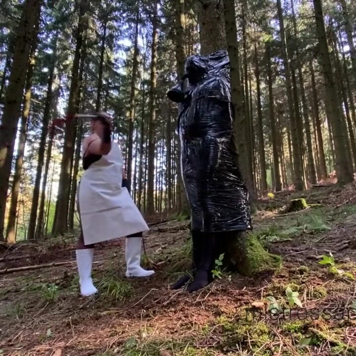 Dominatrix sahibe April - izolasyon