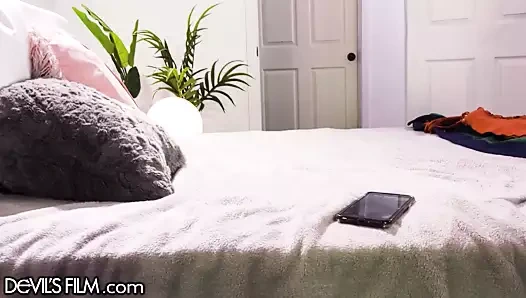 Devilsfilm, karım ve sevgilimle biseksüel üçlü