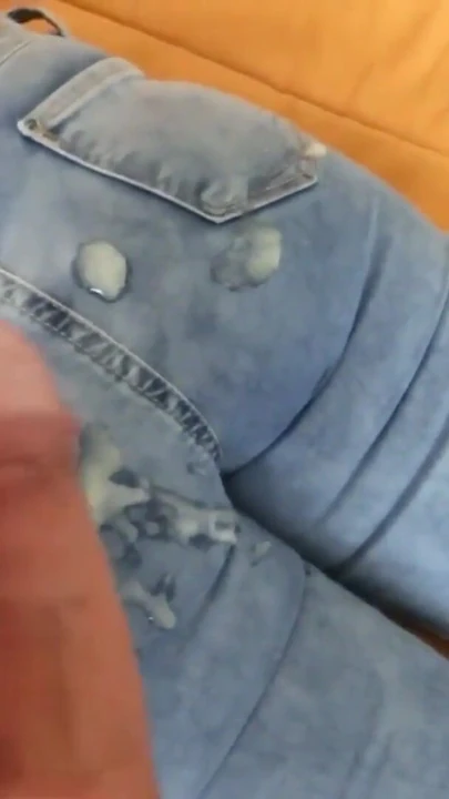 Beni sikemezsin ama götüme boşal, üvey oğluma beni sikmesi için çaresizce yalvarıyorum | Klip 1