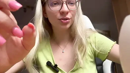 Seni bir kıza dönüştürüyor kadın kılıklı asmr rol oyunu