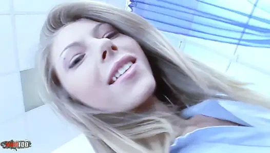 Abby : tatlı genç abby iki birden seviyor