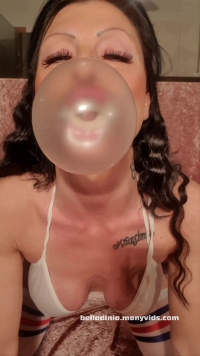 Sakız baloncukları ve sakso