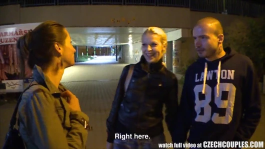 Güzel Çek çifti gf değişimi için para alır