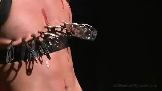 Ateşli adam sınırlarını maksimuma zorluyor!