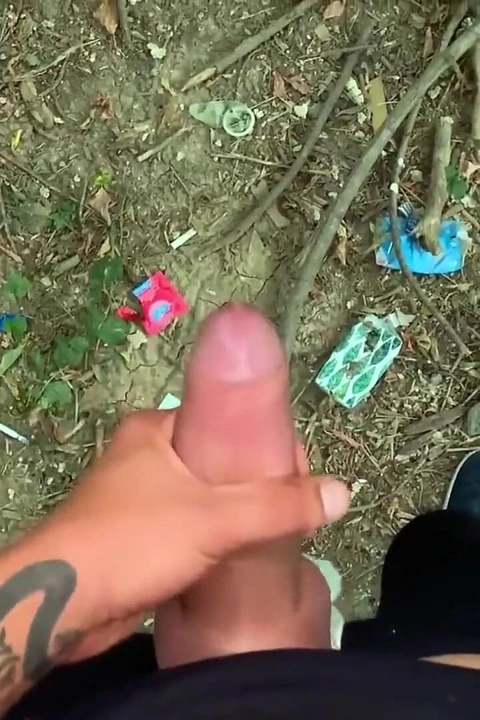 Boşalma öncesi parlak glans seyir seks alanında boşalıyor