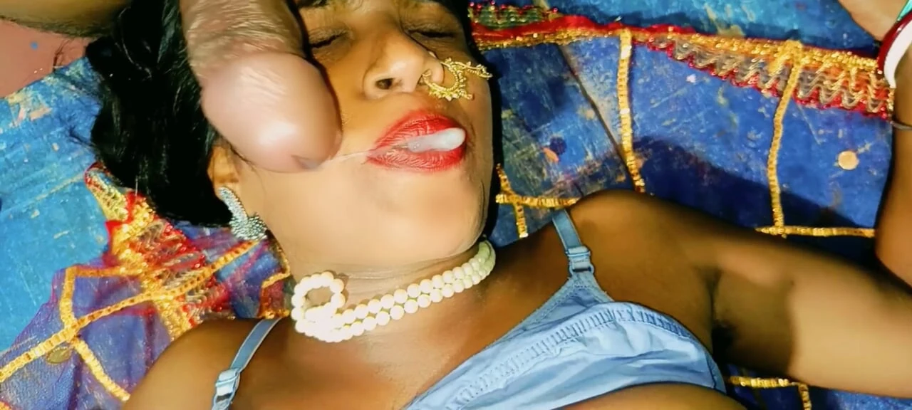 After marrige, boyfriend and girlfriend sex in hostel