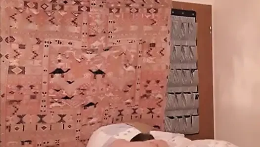 Büyükannenin Iyi Bir Sevişmeye Ihtiyacı Var!