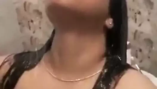 Mallu gf bana çıplak banyo gönder