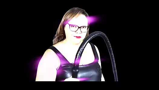 Dominatrix metresi nisan - parlak çizmelerimi yala, köle