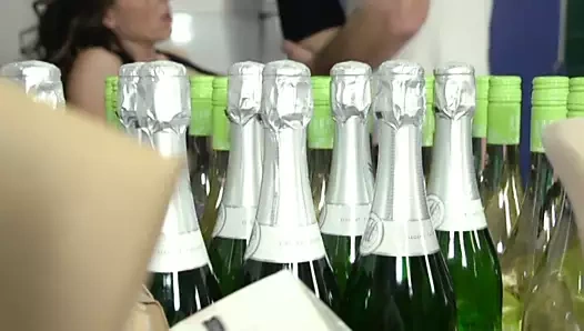 Hausmeister schwuttke 4 - 4. bölüm