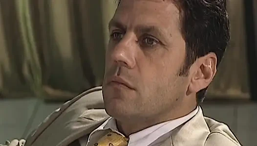 Ateşli anal grup sekste birinci sınıf Alman kızlar yarağa biniyor