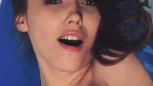 mastürbasyon güzel göğüsler