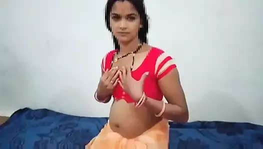 Yenge ko tanrı me baitha kar choda yenge ne bhi khub maje kiya veya uchhal uchhal kar chudayi karwayi devar yenge sert chudayi