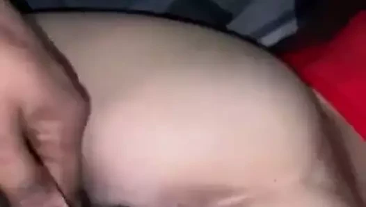 Üvey kız kardeşim mükemmel bir vücuda sahip