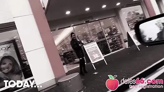 Sidney Dark'ın araba yolculuğunda riskli oral seks! (İngilizce)