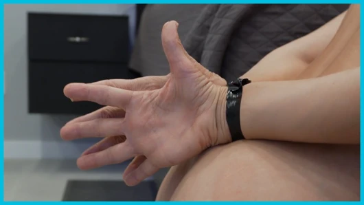 Sert yüz sikişi için kasetle bağlı - çılgın fetiş e12 - orta yaşlı seksi kadın stella