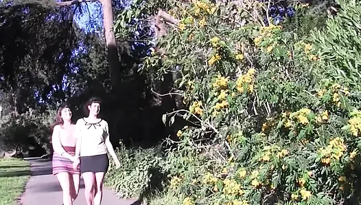 Afrodizyak Lezbiyen Banyosu