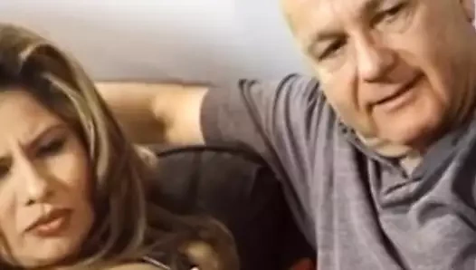 Latin eş değiştiren evli kadın partide sikiliyor