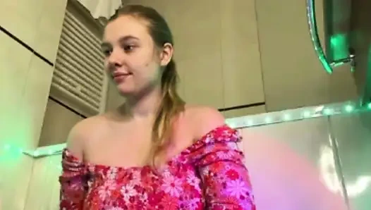 Çoklu fışkırtma. Tayt içine inanılmaz fışkırtma