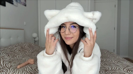 JOI CEI - TANRıÇANıN KÜRK CEKETINE BOŞAL VE HEPSINI TEMIZLE