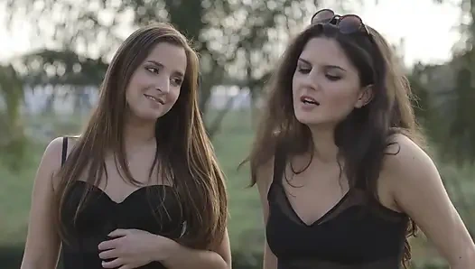 Derin lezbiyen orgazmı