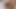 Darkhaired üniversiteli kız Irene rüzgara doğru geçişte gezinmekten hoşlanıyor